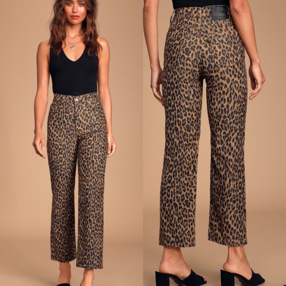 LEVIS HIGH RISE STRAIGHT LEG CORDUROY LEOPARD JEAN
